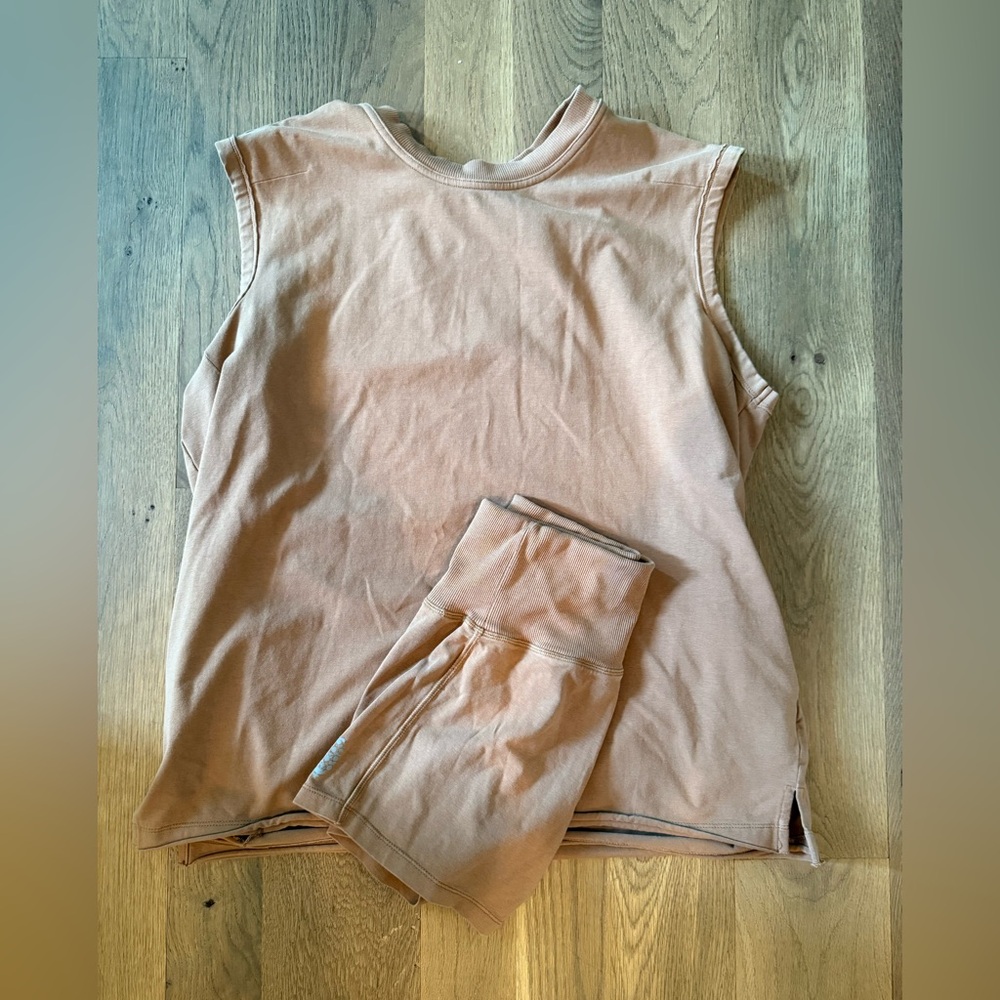 Free People Movement brown set, size XS